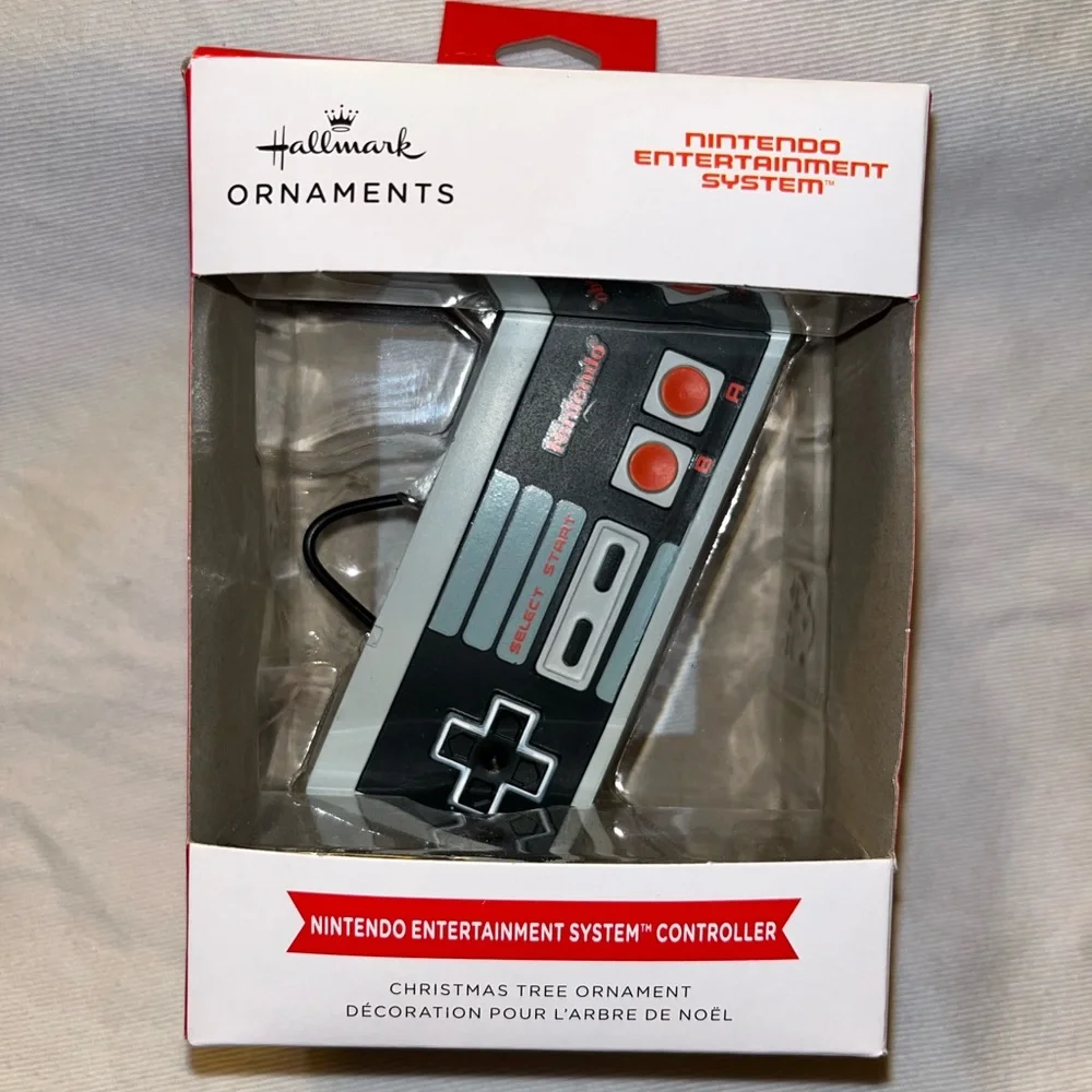 Hallmark Ornament NINTENDO ENTERTAINMENT SYSTEM Controller 2022 NIB - Picture 1 of 2